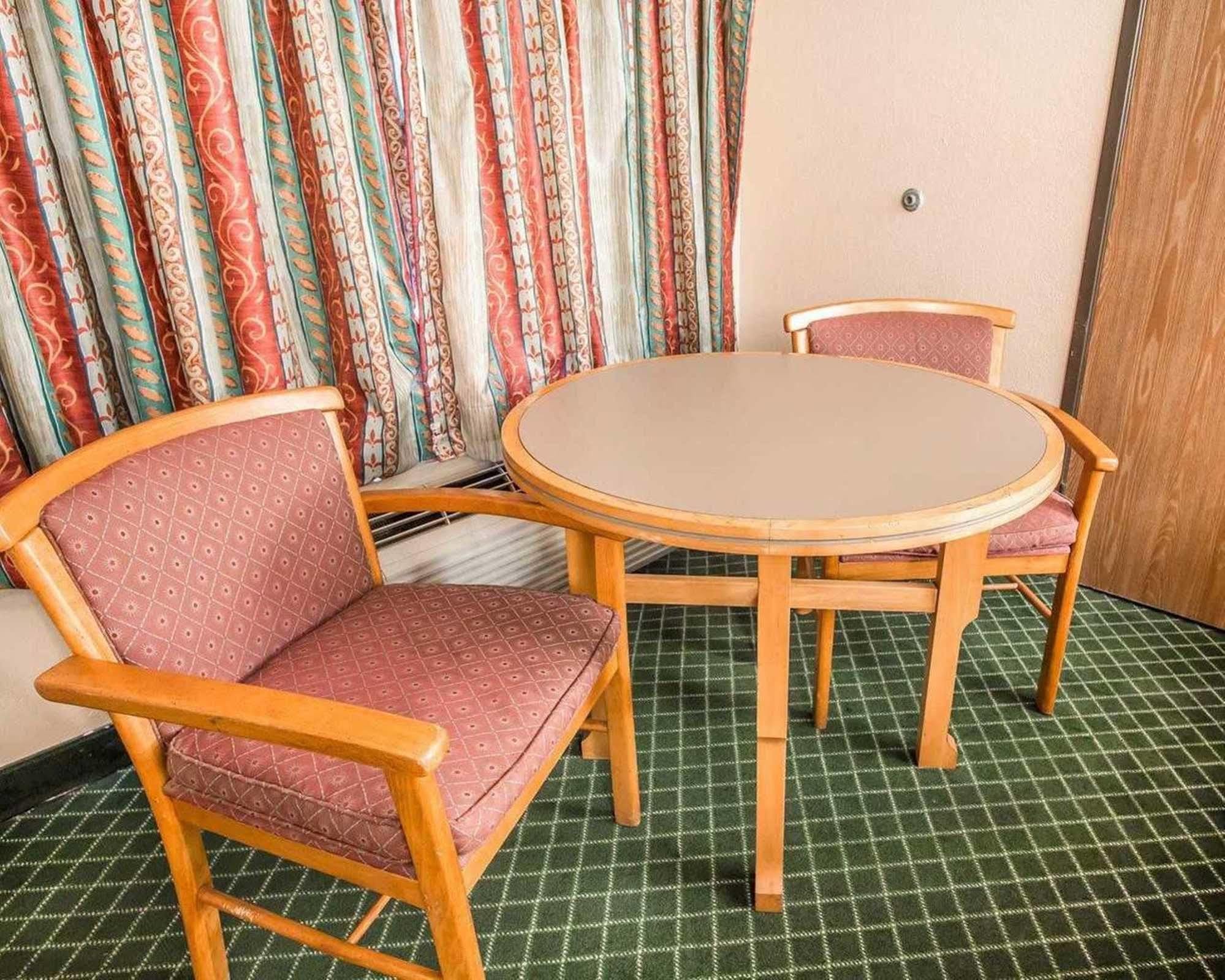 Econo Lodge Pooler - Savannah I-95 Kültér fotó